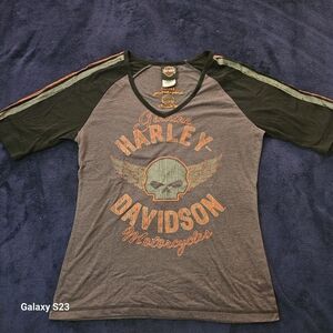 Harley-Davidson Skull Wing Tee in Black and Gray Womens M